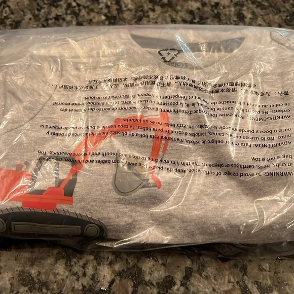 Carters 3 piece play wear set NWT - Picture 5 of 5